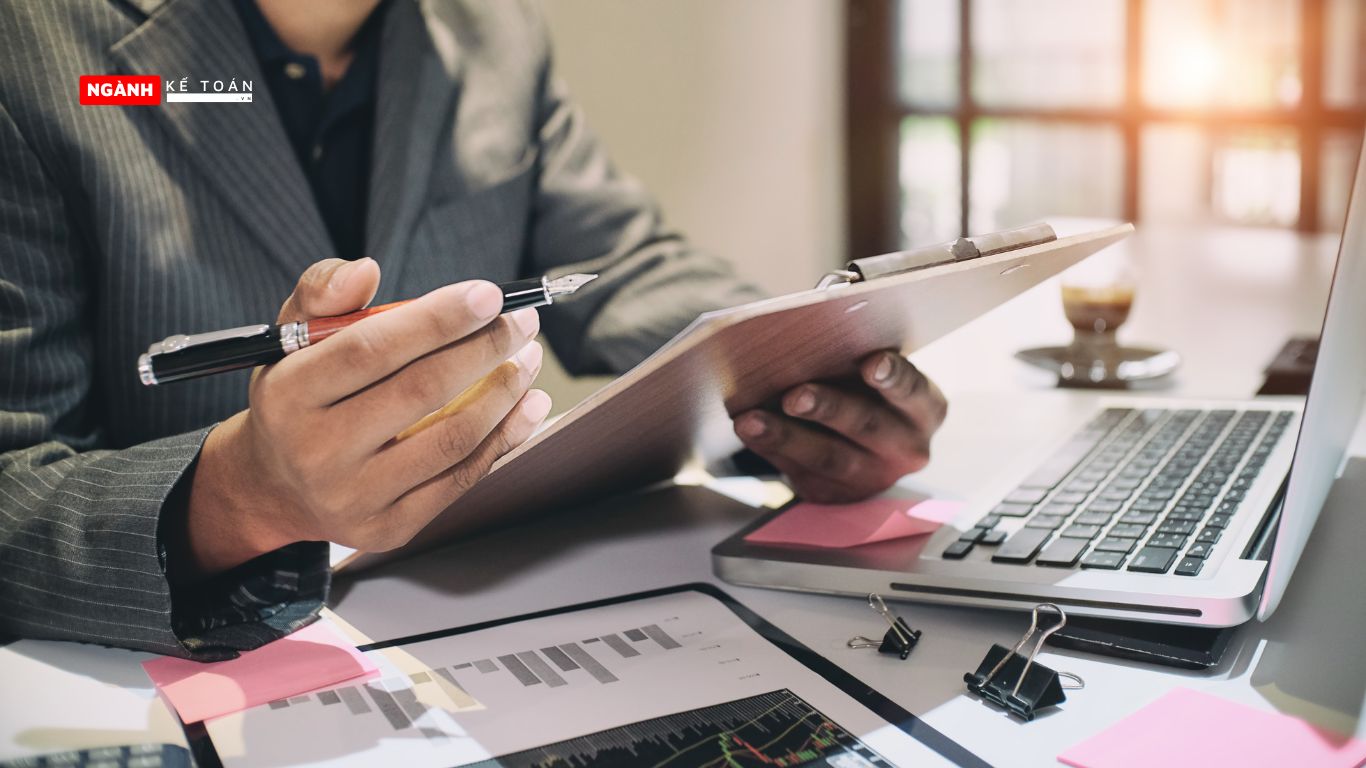 Phụ cấp điện thoại có được trừ khi tính thuế thu nhập doanh nghiệp không