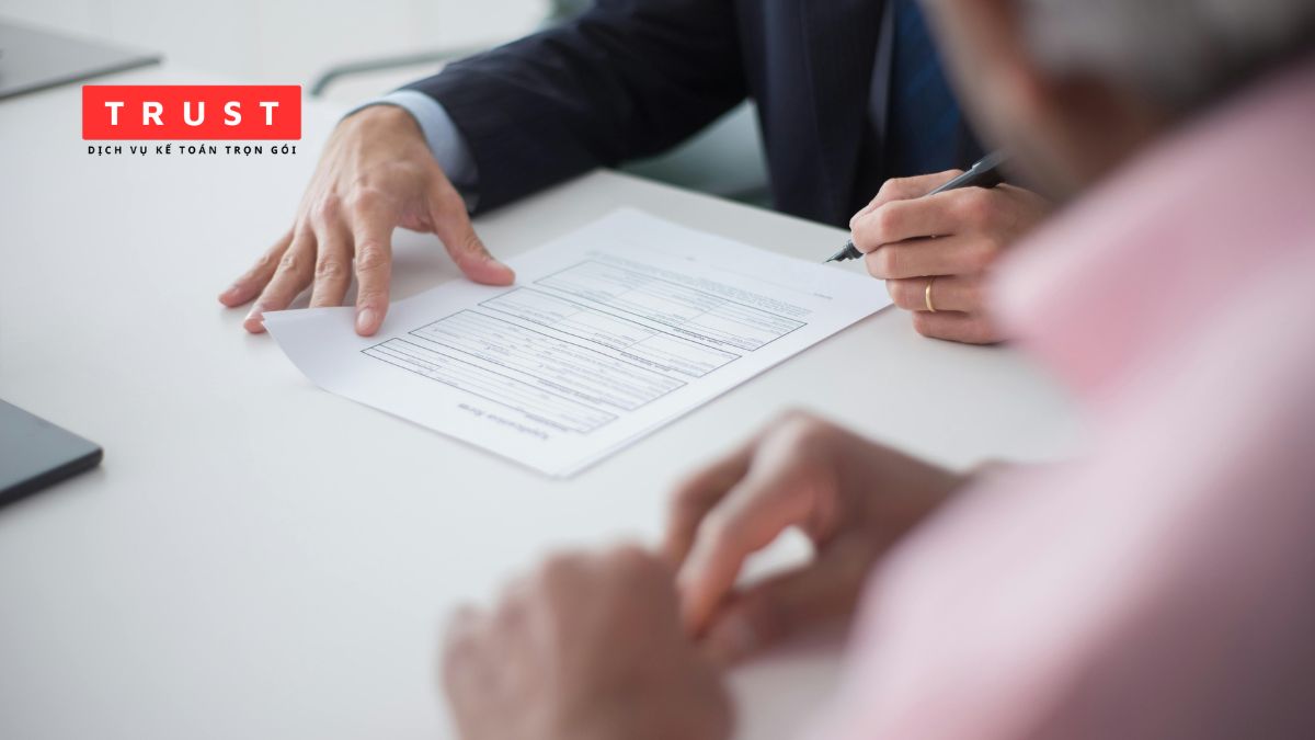 Thuê chuyên gia thuế kiểm tra tính hợp lệ của hóa đơn để tối ưu thuế GTGT